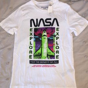 🚨ABERCROMBIE KIDS - NASA shirt